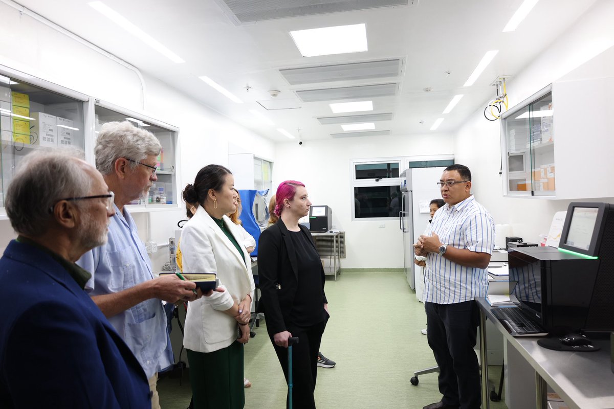 indicasat's tweet image. Tuvimos la visita de delegados de la Universidad de South Florida (USF) y el Global Virus Network (GVN).
En un encuentro exploratorio, abordaremos oportunidades de colaboración en investigación clínica, genómica, bioinformática e intercambio académico.
#Ciencia #Investigación