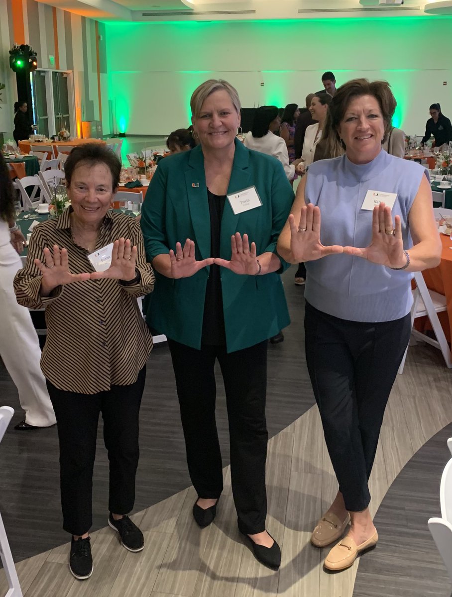 UMSHoF's tweet image. At last nights Celebration of Women’s Athletics dinner, nearly 40 years of Hurricanes Womens Hoops was represented by Coaches Ferne Labati, Tricia Cullop and Katie Meier!