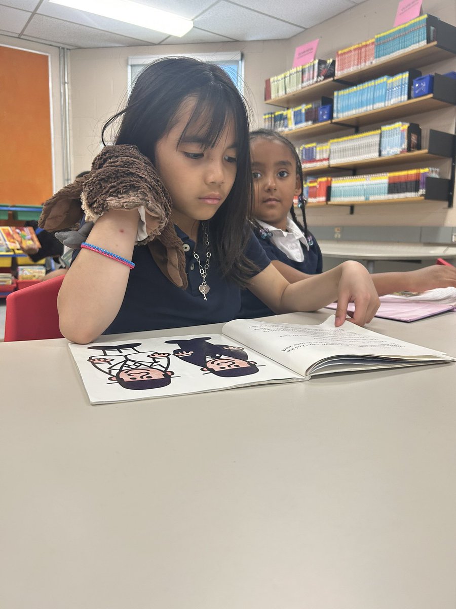 MsLanzarotta's tweet photo. How blessed are we to have a caring library technician who shares puppets and stuffies with us while we read… @St_JohnXX3 @TCDSB #gr2 #loveofreading https://t.co/z9RuLduDst