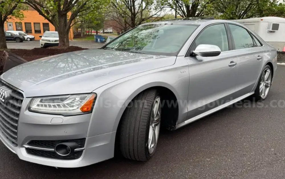 Your dream ride is just a bid away! ✨ From Lamborghini to Audi and everything in between, we have the perfect vehicle for everyone. 🏎️
Discover one of our many luxury vehicles available now 💨 hubs.ly/Q03k8yTV0