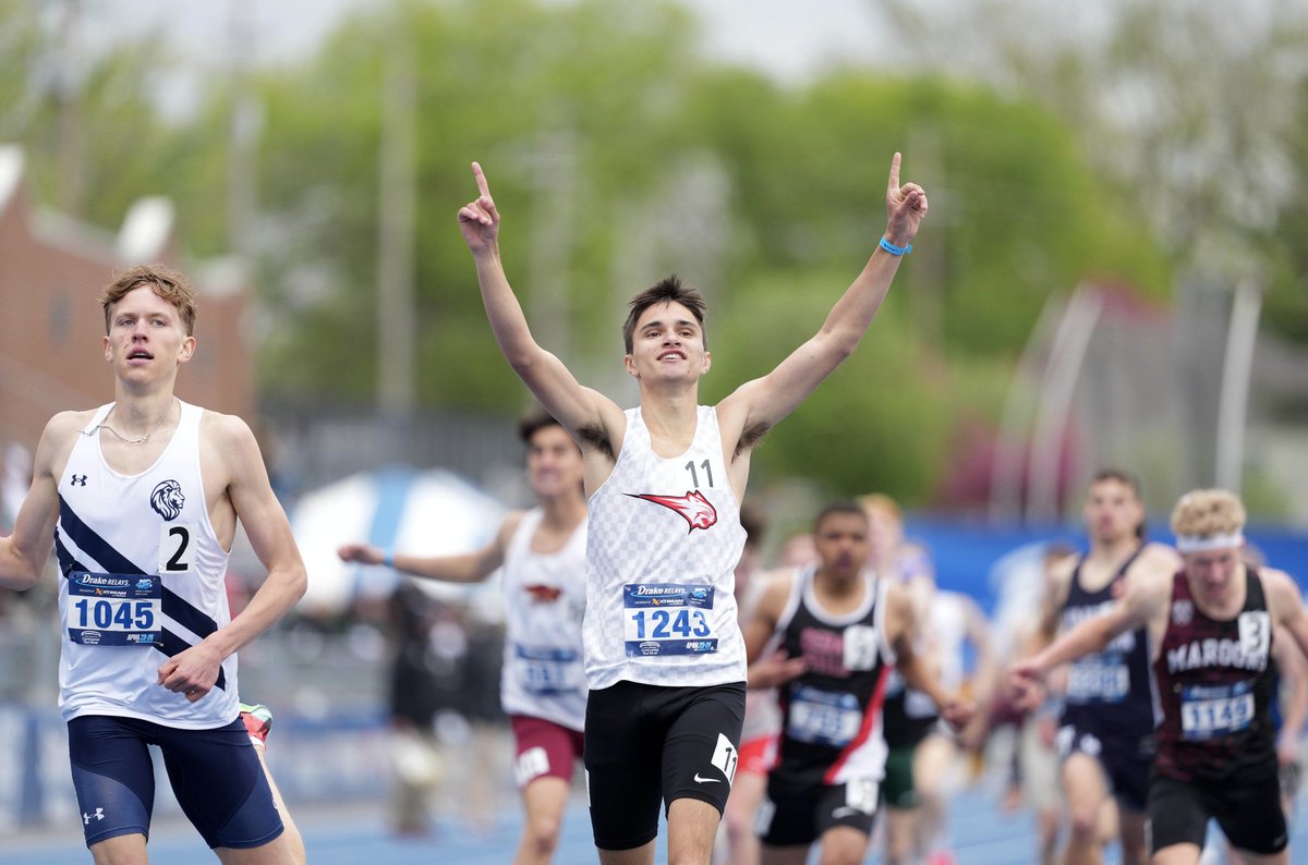 DrakeRelays's tweet image. 𝟐𝟎𝟐𝟓 𝐌𝐨𝐬𝐭 𝐎𝐮𝐭𝐬𝐭𝐚𝐧𝐝𝐢𝐧𝐠 𝐏𝐞𝐫𝐟𝐨𝐫𝐦𝐞𝐫𝐬

Records were set, statements were made, and these four stars stood above the rest‼️

🔵 Quentin Nauman
🔵 Reese Brownlee
🔵 Klaudia Kazimierska
🔵 Till Steinforth

📰➡️ bit.ly/42vRPlE