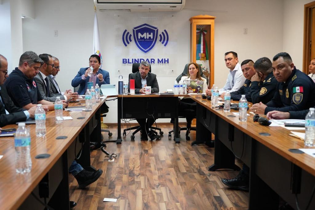 cesar_m_garrido's tweet photo. Miguel Hidalgo sigue siendo una de las tres alcaldías más seguras de la CDMX. 
¡Resultados que reflejan el compromiso y el trabajo en equipo en nuestro Gabinete de Seguridad!
#OrgulloMH #SeguridadMH https://t.co/BmfGBtV9ml