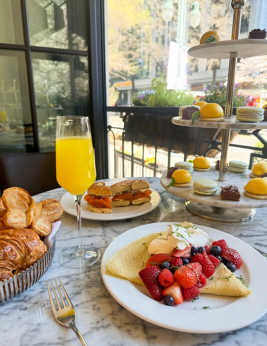 Mother’s Day is almost here 🌷 Join us for our Brunch Buffet, May 11th from 9am - 4pm ✨ Followed by regular dinner service at 5pm! 
#LaBelleHelene #UptownCharlotte