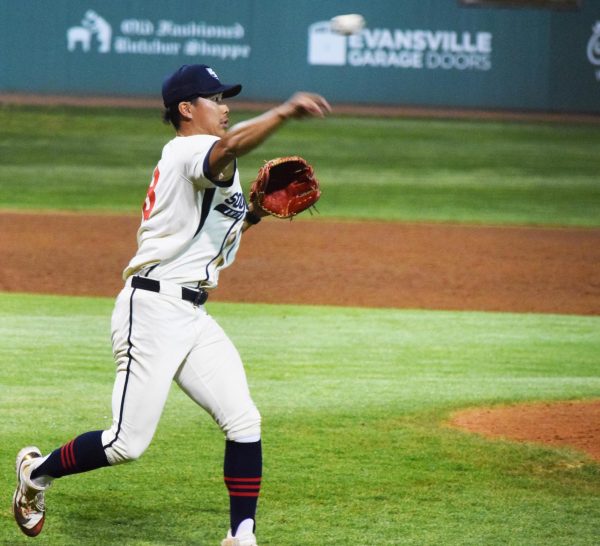 usishield's tweet image. The USI Baseball team hosted the Bellarmine University Knights at the USI Baseball Field on April 23 and delivered a 10-9 cinematic victory with a dramatic walk-off.

Photos by Will Kessinger

Read the full game analysis here: usishield.com/46924/sports/u…