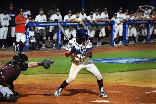 usishield's tweet image. The USI Baseball team hosted the Bellarmine University Knights at the USI Baseball Field on April 23 and delivered a 10-9 cinematic victory with a dramatic walk-off.

Photos by Will Kessinger

Read the full game analysis here: usishield.com/46924/sports/u…