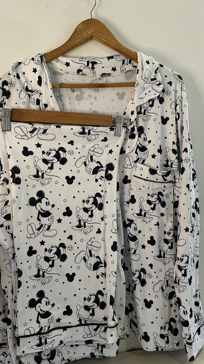 EnPijamasPy's tweet photo. Los pijamas mas lindos llegaron a tiempo para el fresquito!🥰 100% piel de durazno, 10000% abrazables🥹💘

#HarryPotter #friends #WinniethePooh #mickey #peanuts https://t.co/rMPaxhhVye
