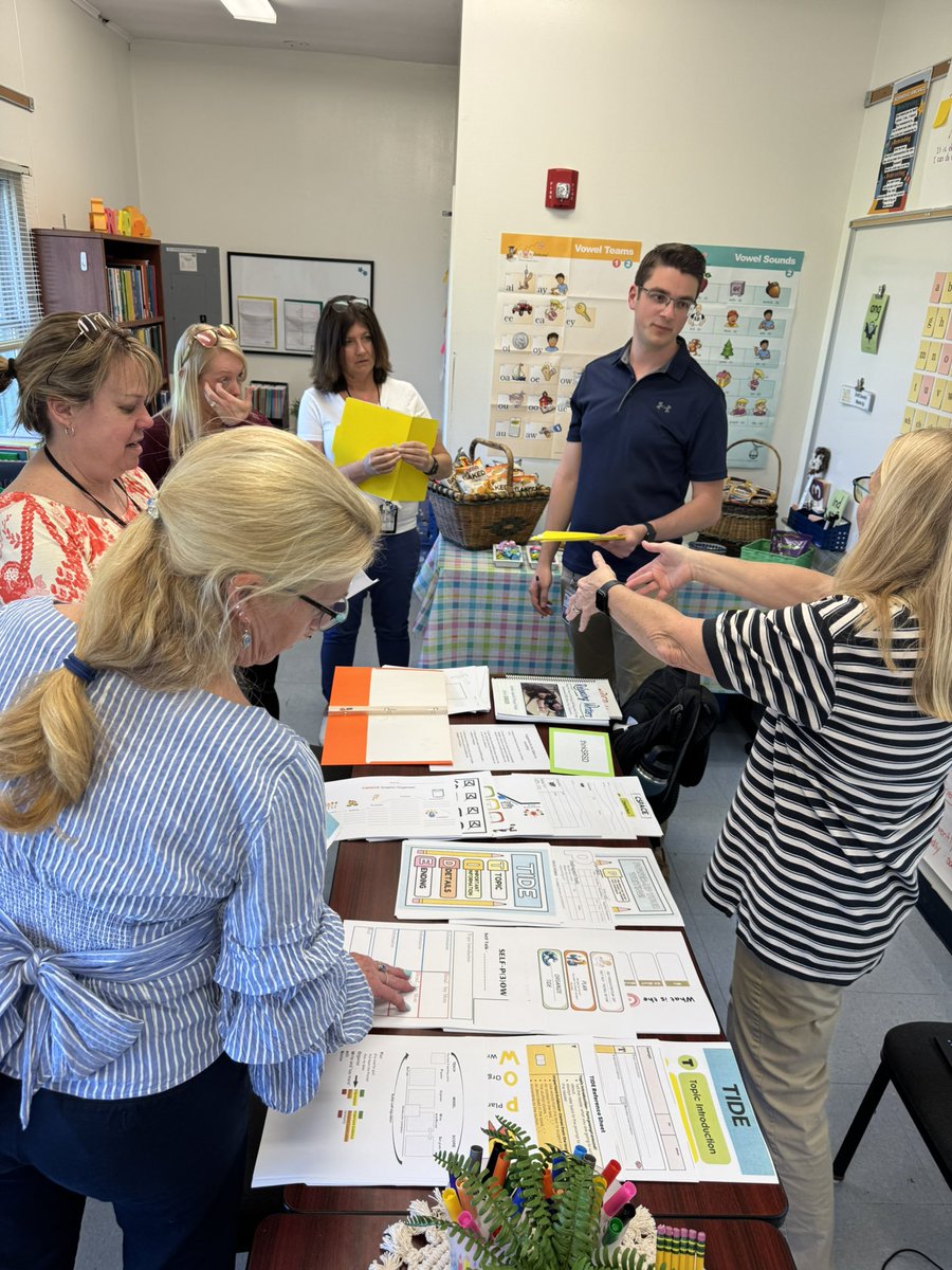Kym Harjes-Velez (@kymharjes) on Twitter photo Grade 2 Grade Level Meeting in The Learning Lab <a href="/BearTavernES/">Bear Tavern E.S.</a> ~ Thank you colleagues, for sharing your expertise, questions, and materials! #professionaldevelopment Grade 2 Grade Level Meeting in The Learning Lab <a href="/BearTavernES/">Bear Tavern E.S.</a> ~ Thank you colleagues, for sharing your expertise, questions, and materials! #professionaldevelopment