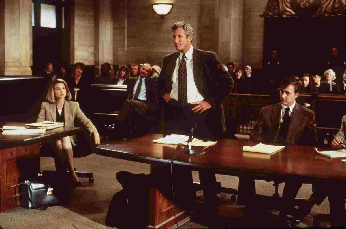 CavelierAntonin's tweet photo. Profiter de @NetflixFR pour revoir l’excellentissime « Peur primale » (1996), premier vrai rôle au cinéma d’Edward Norton, l’un des premiers pour Laura Linney. On est tenu en haleine de bout en bout, et le plot twist est remarquable. Redoutablement efficace. https://t.co/hJ9FZA6qAc