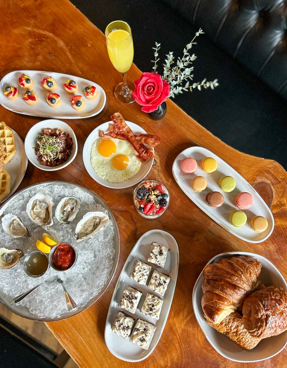 Mother’s Day is near 🌸 Join us for our Brunch Buffet, May 11th from 9am - 4pm ✨ Followed by regular dinner service at 5pm! 
#CUthere