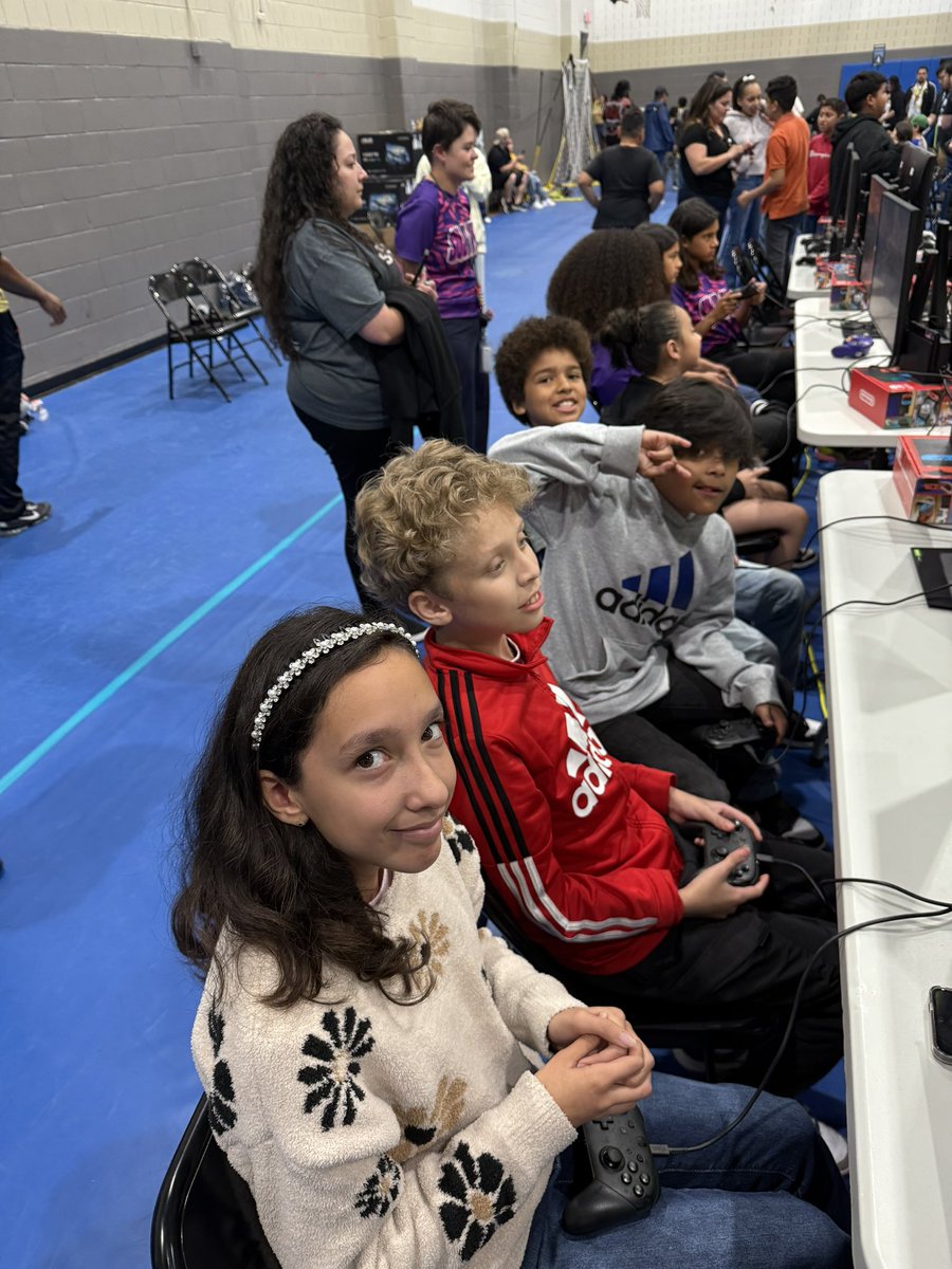 Cyclones competed in E-Sports and Lonestar Challenge over the weekend! We came home with 2nd place team costume trophy and 2nd place for Best Dressed Coach!!! Super proud of our scholars and thankful to our coaches!