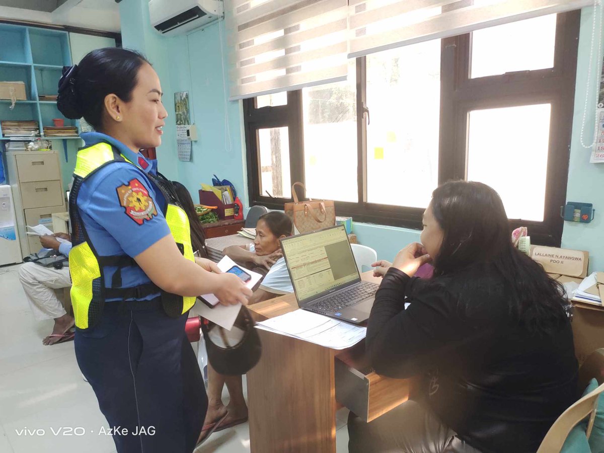 PNPAbraLagayan's tweet photo. PCMS Junia Talingdan, coordinated with MSWD staff at Lagayan Municipal Town Hall regarding programs, activities and interventions among children in conflict with the law (CICL) and solicited continuous support to the programs and activities of WCPD Lagayan. https://t.co/E2PzQr5zAq