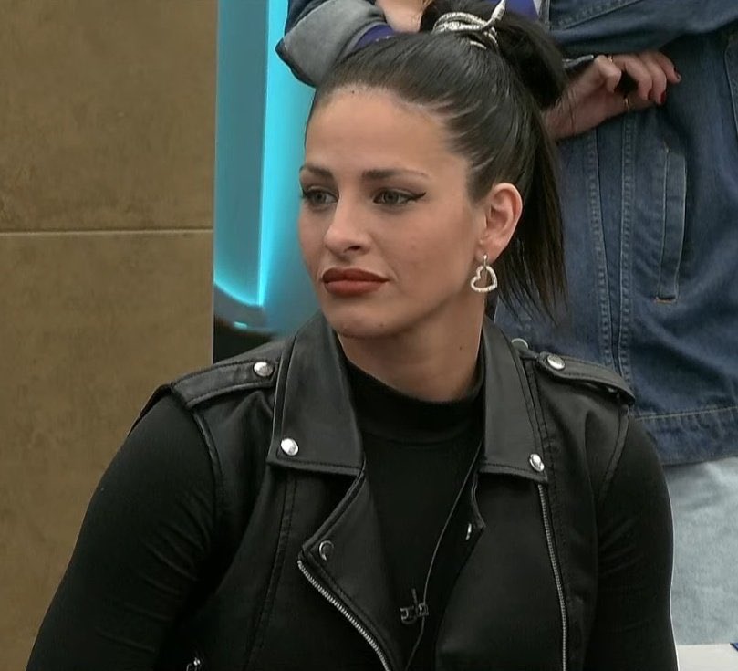 Sean honestos si Chiara no hubiera enloquecido estaríamos todos decepcionados es lo mejor que tiene gh esta mina #GranHermano