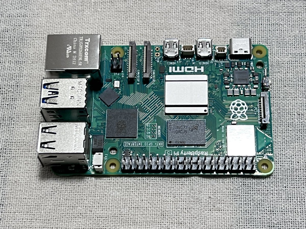 murasametech's tweet image. Python初学者にRaspberry Piをおすすめする理由は、「すぐに試せる環境」が手に入るからです。

小型PCなので、コードを書いてすぐ実行できるのが魅力。

ハードにも触れられるので、実践的に学びたい方にはぴったりの相棒になります！✨ #Python初心者 #RaspberryPi #プログラミング学習