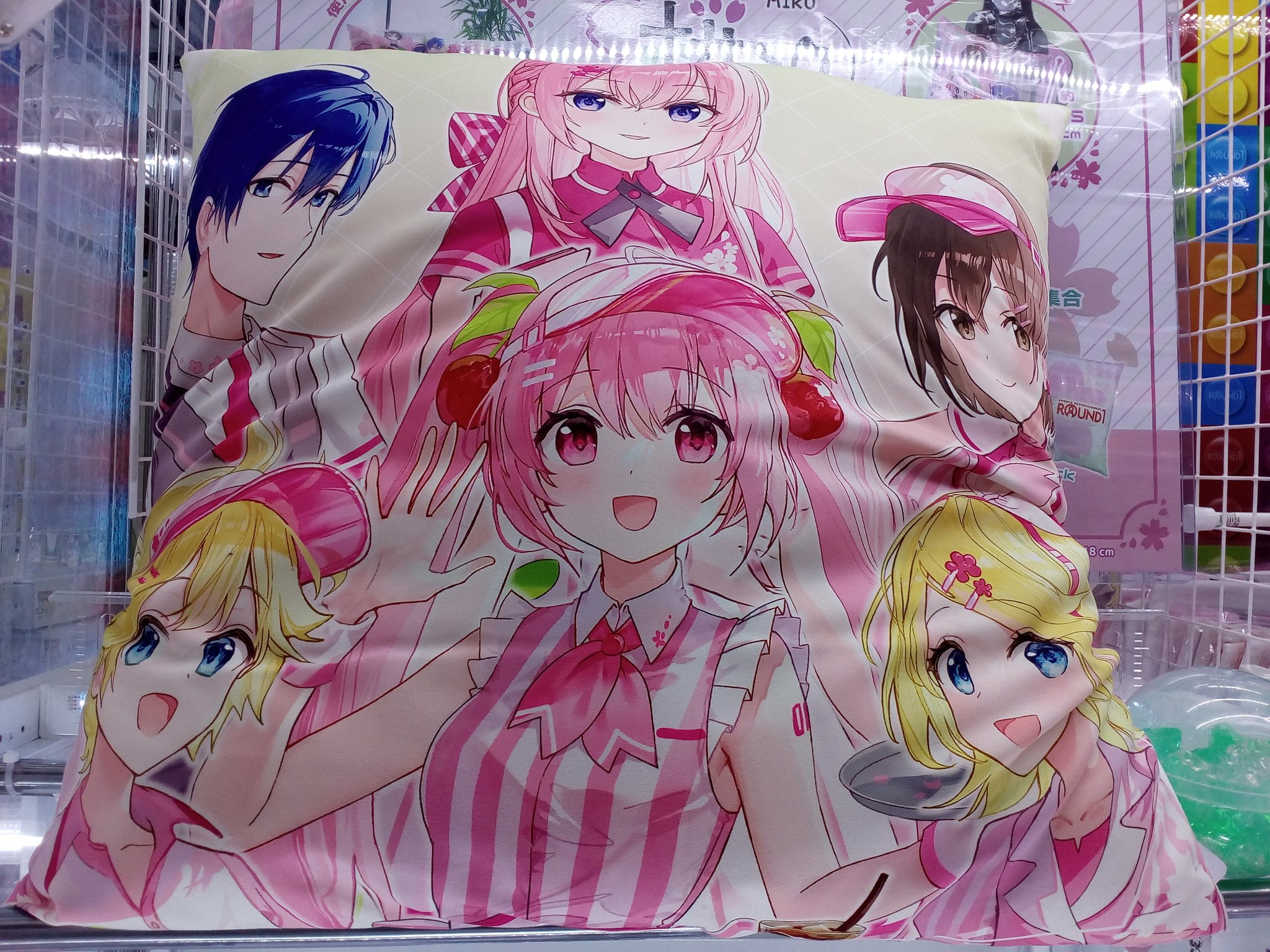 桜ミク ラウンドワン ラウワン タンブラー クッション 7点セット ラウンドワン 富士店 on X: 
