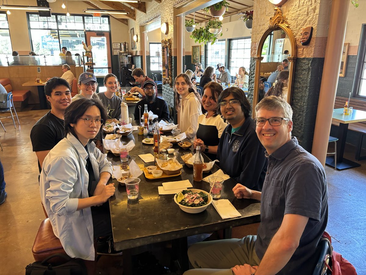 VandyBugs's tweet image. Hillyer lab lunch!