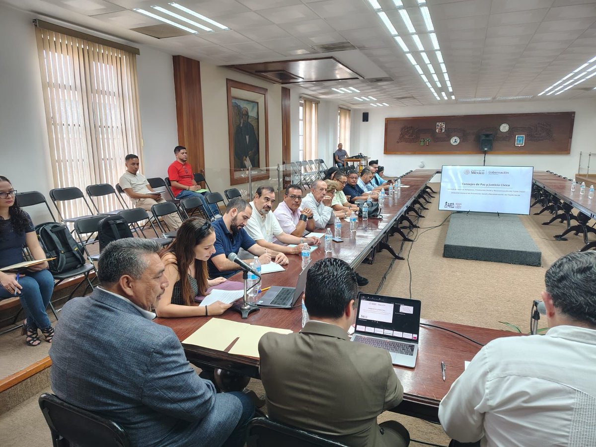 A petición de actores sociales, iglesias, líderes vecinales, instituciones educativas, empresas y comercios, estamos trabajando en la conformación de Consejos de Paz y Justicia Cívica.

#LaTierraQueNosUne

🔗 Aquí más detalles 👉 bit.ly/42Q0XAf