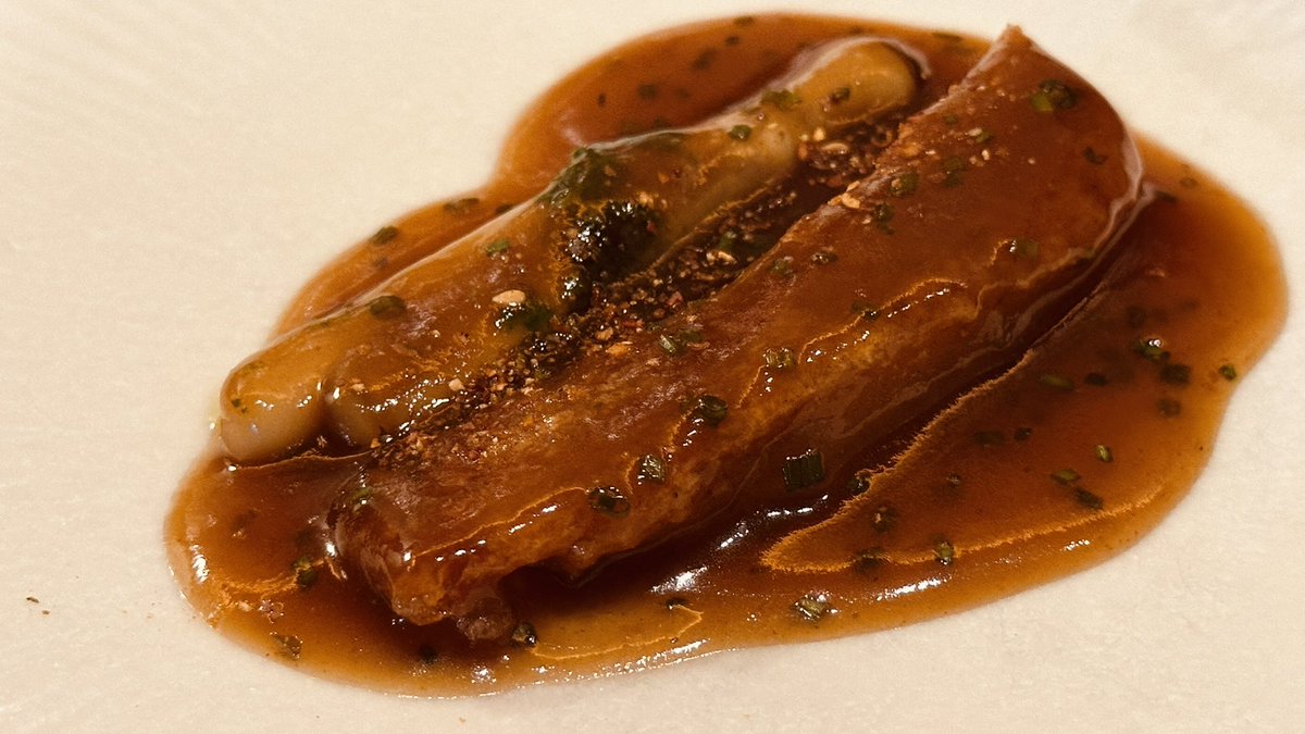 GuiAlbertín (@gastrotonterias) on Twitter photo Sublime el trato, la exaltación y puesta en valor de la casquería en cocina, un producto olvidado en la transición a la cuquicocina actual.
Enhorabuena <a href="/ChefJaviEstevez/">ChefJaviEstevez</a> teniendo una mujer charra nada te puede salir mal 😃 Sublime el trato, la exaltación y puesta en valor de la casquería en cocina, un producto olvidado en la transición a la cuquicocina actual.
Enhorabuena <a href="/ChefJaviEstevez/">ChefJaviEstevez</a> teniendo una mujer charra nada te puede salir mal 😃