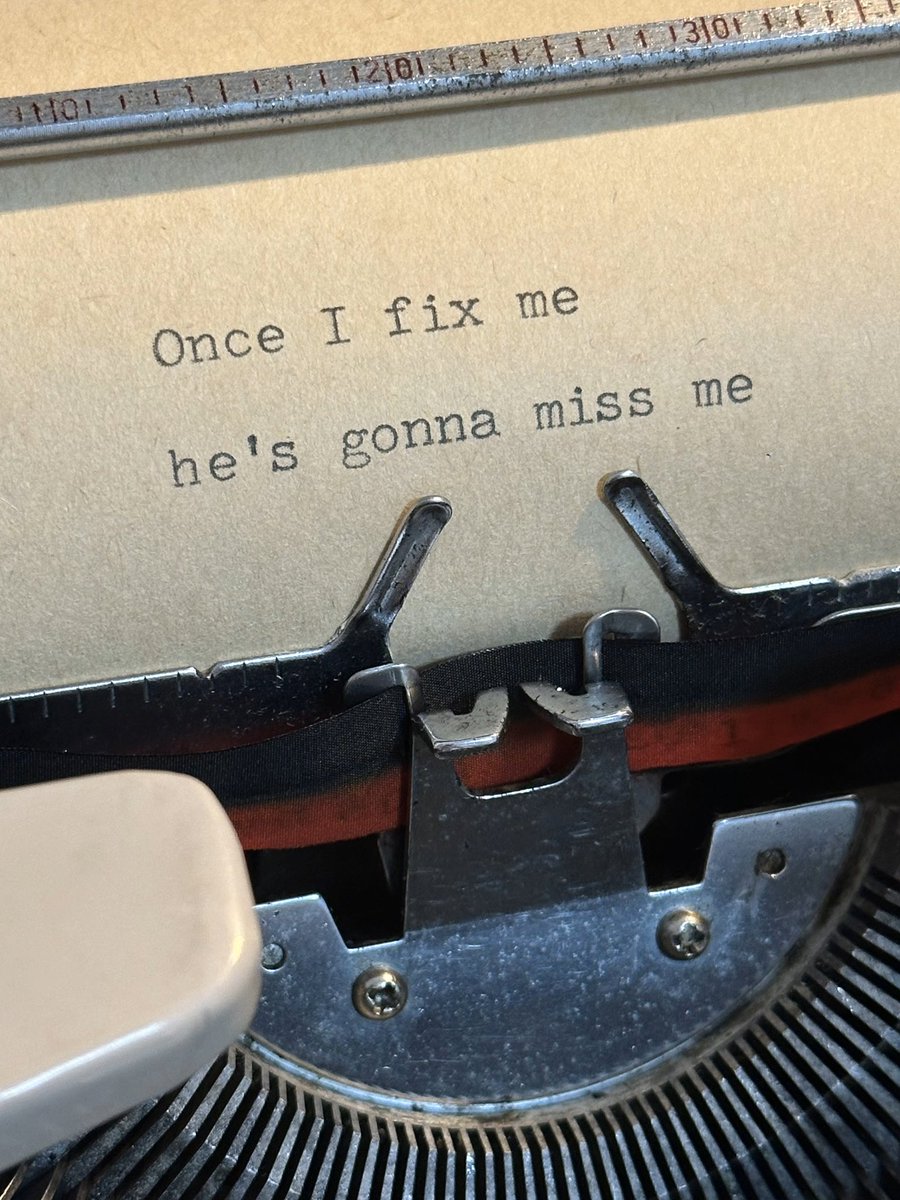 ˘ᜊ˘ ᶻᶻzZ tweet media