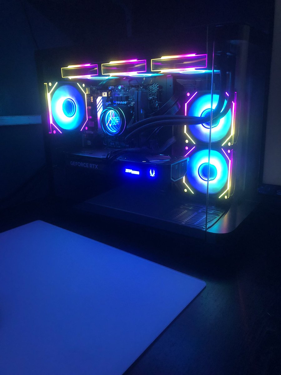 sinsity_fps's tweet photo. 😍😍 https://t.co/KCOEX38vOs
