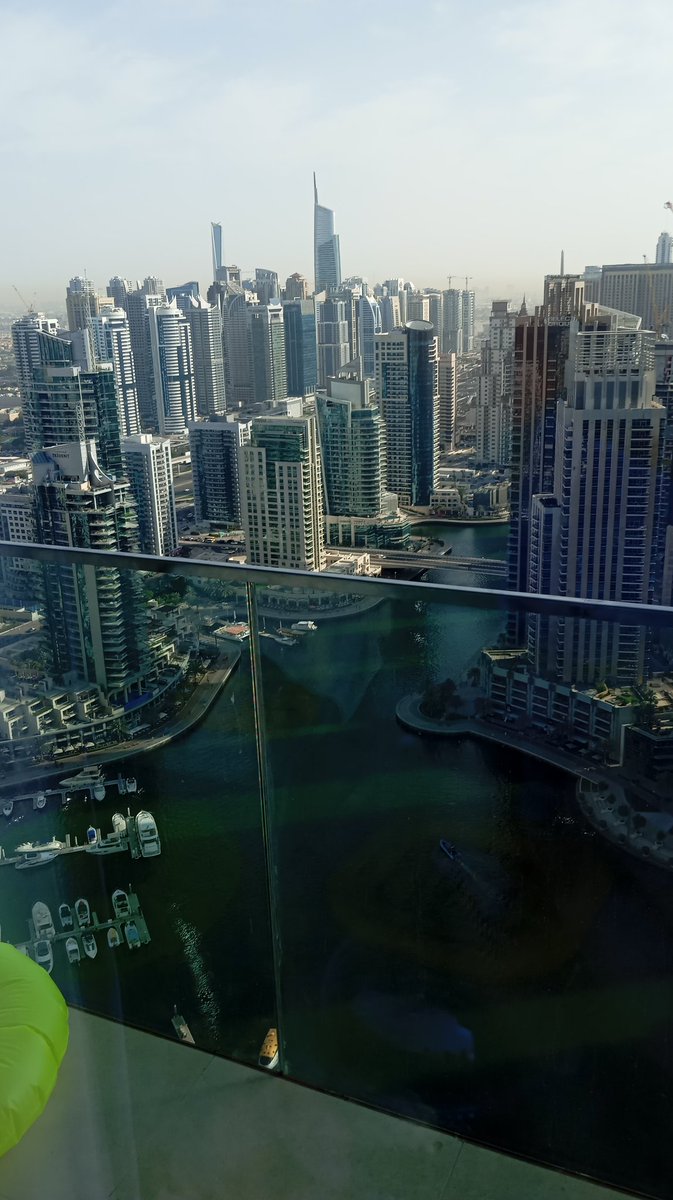 Welcome to Dubai #TOKEN2049 familia 

#crypto #nft #Blockchain