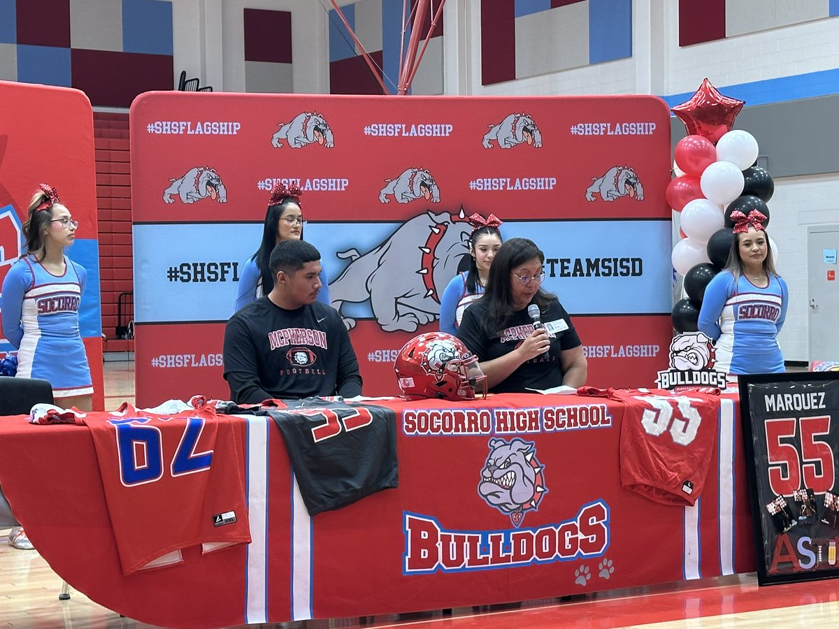 Coach_E_Cano's tweet image. Congrats Astin. Excited to see you grow as an athlete and as a man!!! @Kaden_Beavers  @Socorro_HS1 Go  Dawgs! #MDF