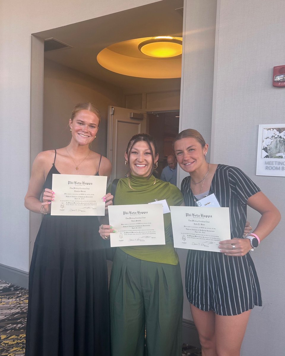Congrats to Ainsley, Asya and Lyla for being inducted into Phi Beta Kappa, the oldest and most prestigious honors organization! 🐯🏀