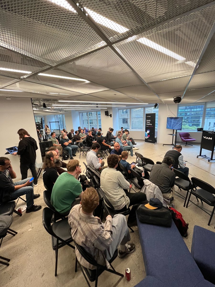 iOSoho's tweet image. What a night we had last Tuesday! Thanks again to everyone who made it to iOSoho x @nycflutter meetup 🎉

🎥 You can watch the talks here: bit.ly/42Sb5Zo
📸 Snagged a few photos too — post yours and tag us so we can see!

#iOS #NYCTechMeetup #iOSoho