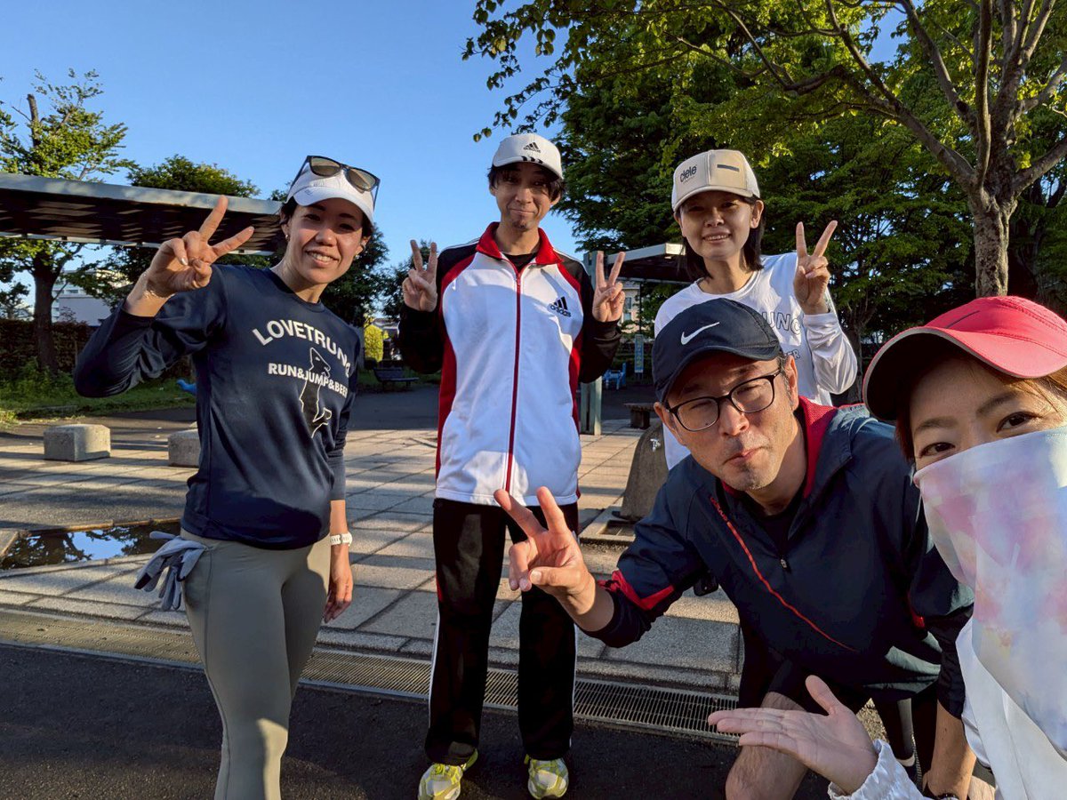 今朝も朝６時からランニング🏃🏃‍♀️
ちゃんと起きた！エラい！！

いい天気☀️
帰りに富士山も見えました〜🎶