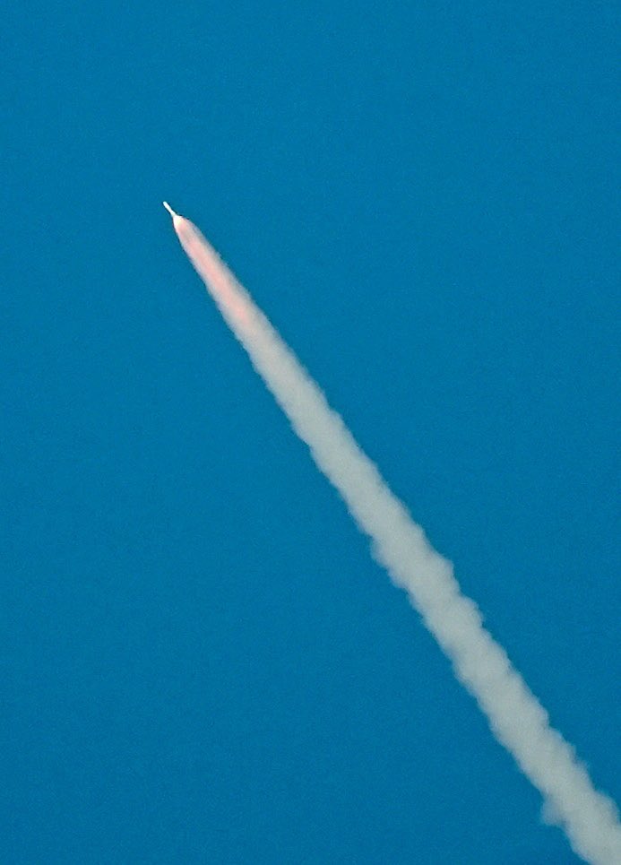 radiolassi's tweet image. Captured from New Tampa, #ULA #AtlasV Rocket on #ProjectKuiper mission for #Amazon