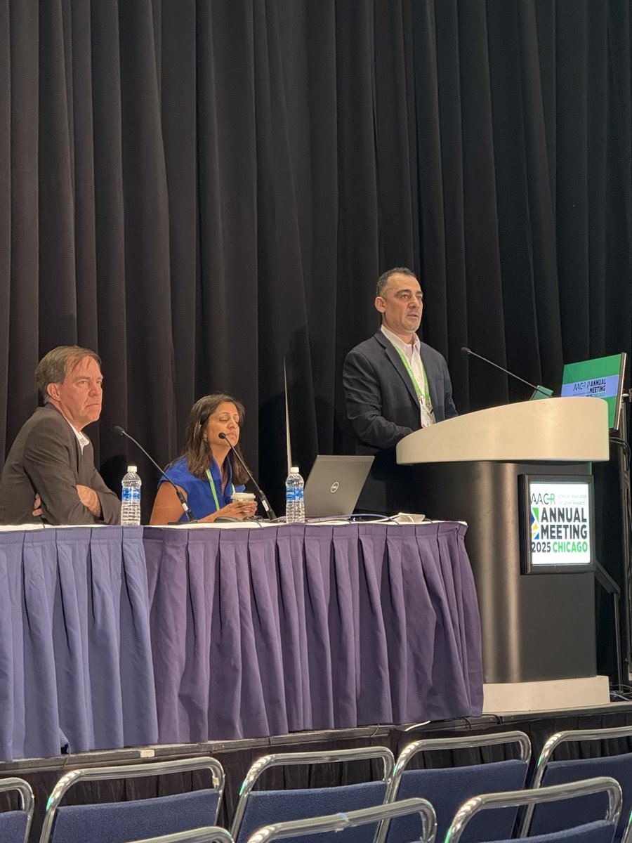 TiansterZhang's tweet image. Stellar neoadjuvant/adjuvant clinical trials session today #AACR25 @AACR chaired by @aparna1024! @FaltasLab presented #CLONEVO trial, neoadjuvant abemaciclib for cis-ineligible #bladdercancer - we participated @utswcancer led by @SuzanneColeMD!