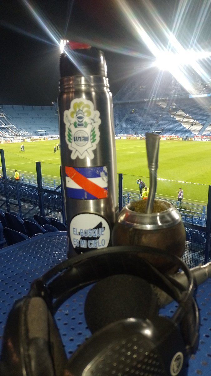 AL AIREEEEEEE LA UNICA TRANSMISION GIMNASISTA QUE EXISTE EN LA UNICA RADIO GIMNASISTA DEL PLANO DESDE EL JOSE AMALFITANI EN LINIERS #ARRIBAGIMNASIA