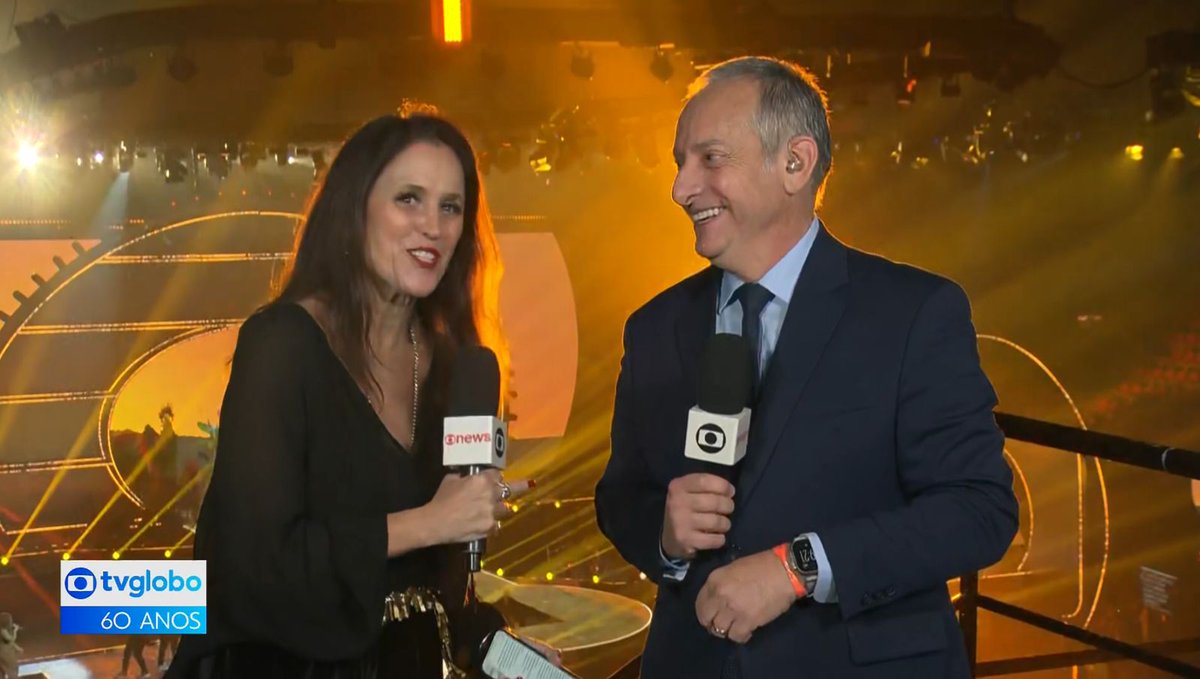 Gianvitor's tweet image. o que acharam desse feat? kk #RJ2 #SP2 #TVGlobo60Anos