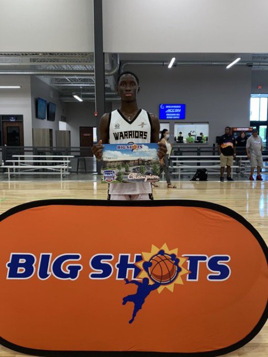BIG SH🏀TS (@bigshotsglobal) on Twitter photo Abu Yarmah commits to South Carolina!
Proud of you <a href="/AbubakiYarmah/">A3U</a> ‼️
You stayed the course, put in the work, and believed in yourself and the process. Now officially a <a href="/GamecockMBB/">Gamecock Men's Basketball</a>, teaming up with <a href="/Eliellis25/">Eli Ellis</a> once again!
<a href="/moravianprepnat/">Moravian Prep National</a> <a href="/mgaffney13/">Malik Gaffney</a> <a href="/bryce_woodliff/">Bryce Woodliff</a> Abu Yarmah commits to South Carolina!
Proud of you <a href="/AbubakiYarmah/">A3U</a> ‼️
You stayed the course, put in the work, and believed in yourself and the process. Now officially a <a href="/GamecockMBB/">Gamecock Men's Basketball</a>, teaming up with <a href="/Eliellis25/">Eli Ellis</a> once again!
<a href="/moravianprepnat/">Moravian Prep National</a> <a href="/mgaffney13/">Malik Gaffney</a> <a href="/bryce_woodliff/">Bryce Woodliff</a>