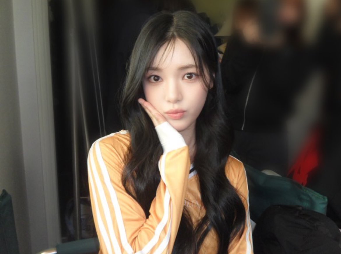 starishnotes's tweet image. Estaba escuchando lo nuevo from #𝙱𝙸𝙶ʼ𝙽au𝚐h𝐭y·𝑓t·𝐧𝕚n𝕒 y tengo que decir que me gustó más de lo que esperaba. Es más, les dejo un close up para que vean como me brillan los ojos de la emoción que me dejó oír #e𝚟en𝕚ng𖠇ུ夜, fantastic.

𝖋ee𝕝 #𝚄sag𝕚'𝐬 ✽ 𓈒 𝕣hy𝕥hm !