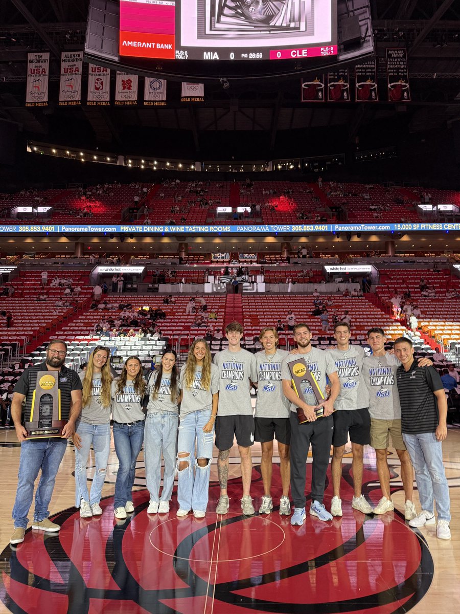 NSU Athletics (@nsusharks) on Twitter photo CHAMPIONSHIP CULTURE 🏆🏆
Thank you to the <a href="/MiamiHEAT/">Miami HEAT</a> for honoring our champions
#HungryForMore // #SharkCounty CHAMPIONSHIP CULTURE 🏆🏆
Thank you to the <a href="/MiamiHEAT/">Miami HEAT</a> for honoring our champions
#HungryForMore // #SharkCounty