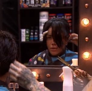 Yina se transformó en Yeferson Cossio

#LaCasaDelLosFamososCol 
#LaCasaDelLosFamososCol2 
#LaCasaDeLosFamososColombia