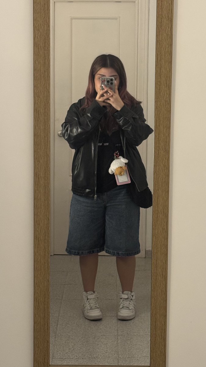 ayer me tomé esta foto y parece q mido three apples tall