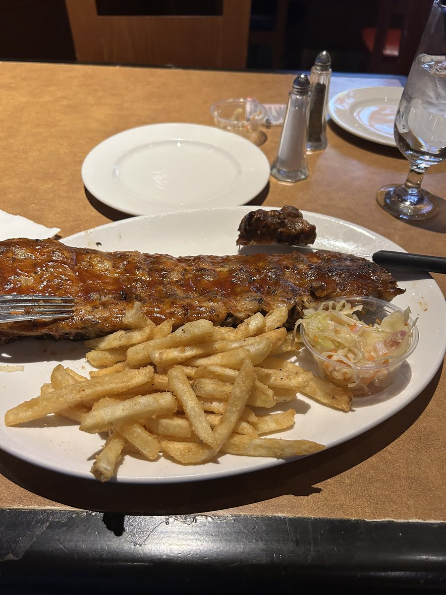 LSB1961LSB's tweet image. A little snack at the casino #craps