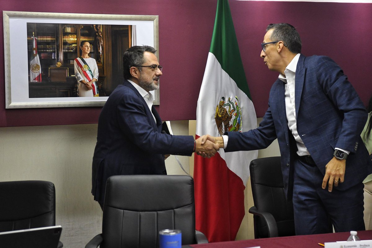 Cuando nos visitan proveedores, los invitamos a utilizar los servicios del 🔬 Laboratorio Nacional de Protección al Consumidor de la <a href="/Profeco/">Profeco</a>, el cual cuenta con certificado internacional, a fin de que puedan corroborar que sus productos cumplen con las Normas o que los