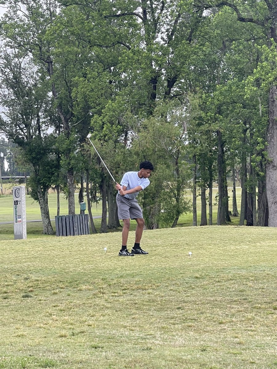 SWPatriots's tweet image. Today Southwest participated in our inaugural season's first ever golf region tournament. What an experience for our team. We are looking forward to developing and growing our game. #Southwestblessed #SWGolf