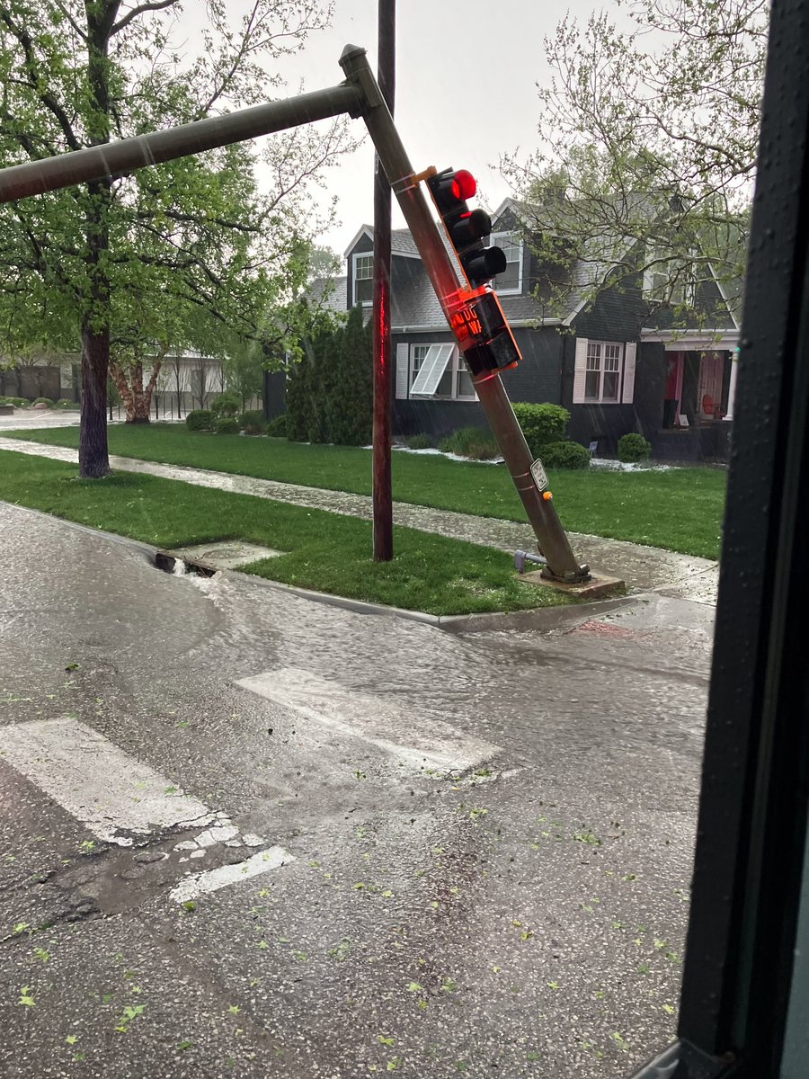 City of Manhattan (@cityofmhk) on Twitter photo STORM UPDATE (6:50 PM April 28): Please avoid the intersection of 14th Street and Poyntz Avenue if possible. One of the signal arms is down in the intersection. #PublicWorks crews are working to remove it this evening and get a 4-way stop in place before Tuesday morning. STORM UPDATE (6:50 PM April 28): Please avoid the intersection of 14th Street and Poyntz Avenue if possible. One of the signal arms is down in the intersection. #PublicWorks crews are working to remove it this evening and get a 4-way stop in place before Tuesday morning.
