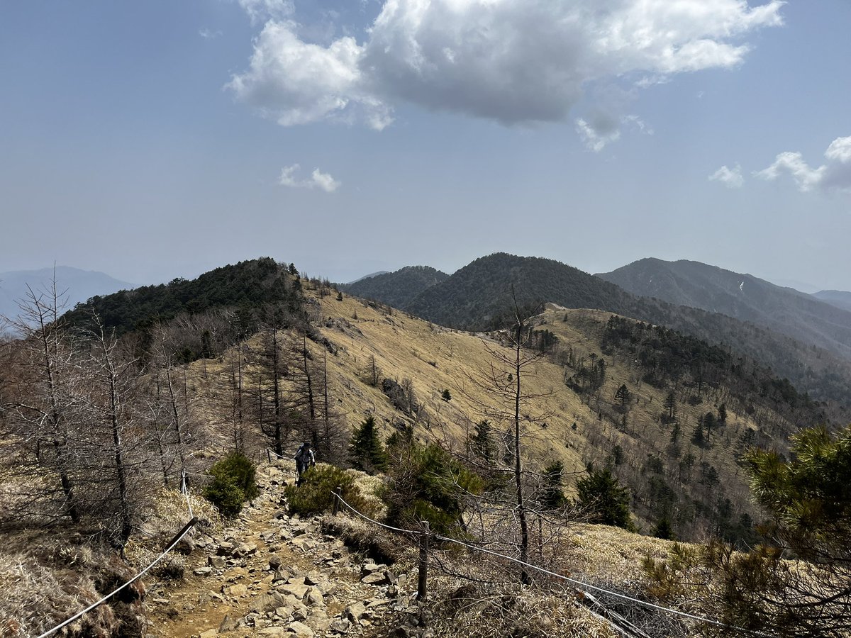 TUS_hiking's tweet photo. 大菩薩新歓来てくれて、ありがとうございました！たくさんの人と登れて楽しかったです。今後もよろしくお願いします。⛰️⛺️ https://t.co/cFWXxcnK4s