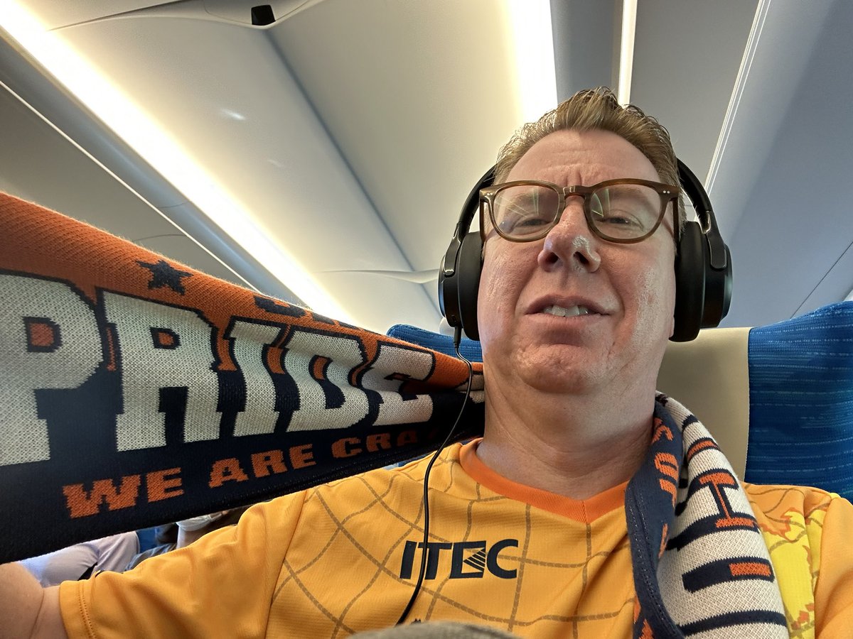 ValleyRhythms's tweet image. 今アイスターを取りすぎちゃった！ロコの気分がやっとはじまっとる！#清水エスパルス