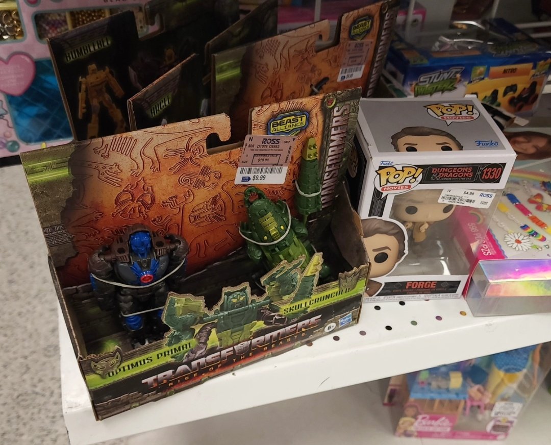LVFunkoholics's tweet photo. Spotted some deals at Ross. Discount Retailers availability may vary depending on store location.
#funko #funkopop #Chainsawman #transformers #notoriousbig #anime #manga #rossfinds #rossdeals #toy #toys #funkogram #funkopops https://t.co/QeRd8WOL7M