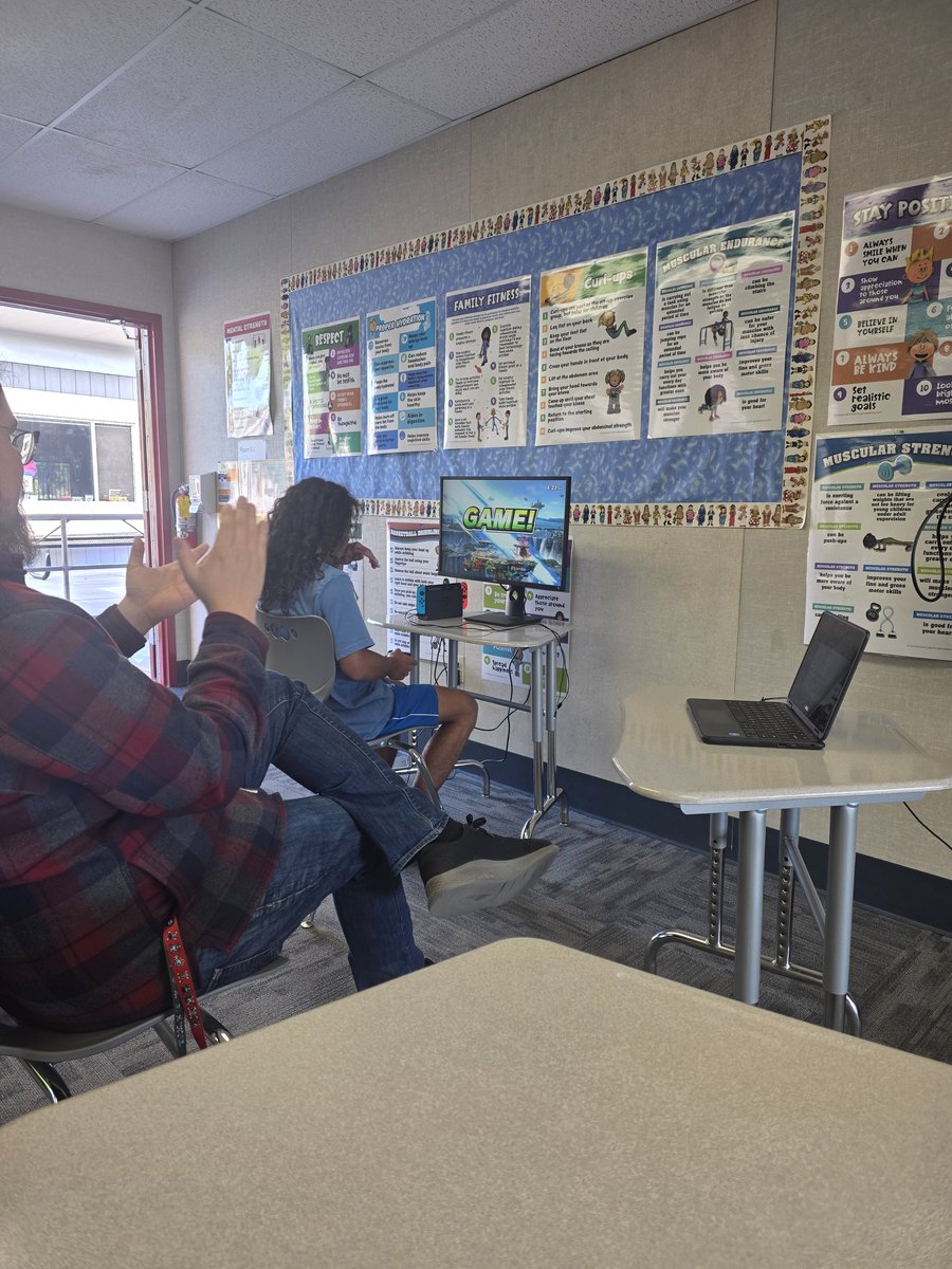 MS eSports - just finished up the Semi-Final stage taking four matches in a row! Diego's moving on to the next opponent! Great job to Diego and coach Hardin!