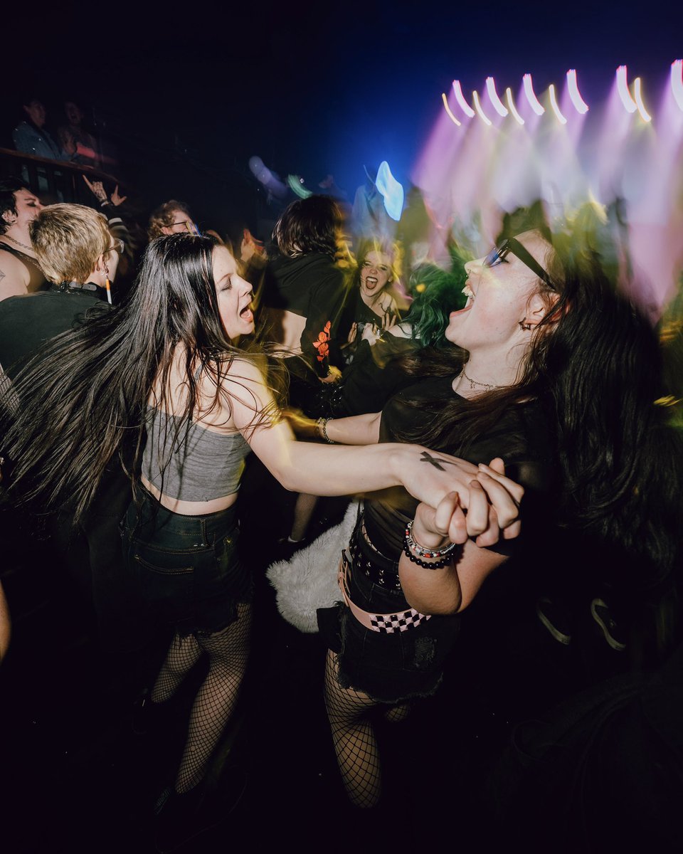emo nite (@emonitela) on Twitter photo this weekend's emo nite parties in costa mesa, fort collins, cincinnati, davenport, eugene, austin, san francisco, philadelphia, iowa city, miami, toledo, & san marcos were 2 good i never wanted them to end! 😭 i can't believe we got 2 party with special guests <a href="/brandonsaller/">brandon kyle saller</a> this weekend's emo nite parties in costa mesa, fort collins, cincinnati, davenport, eugene, austin, san francisco, philadelphia, iowa city, miami, toledo, & san marcos were 2 good i never wanted them to end! 😭 i can't believe we got 2 party with special guests <a href="/brandonsaller/">brandon kyle saller</a>
