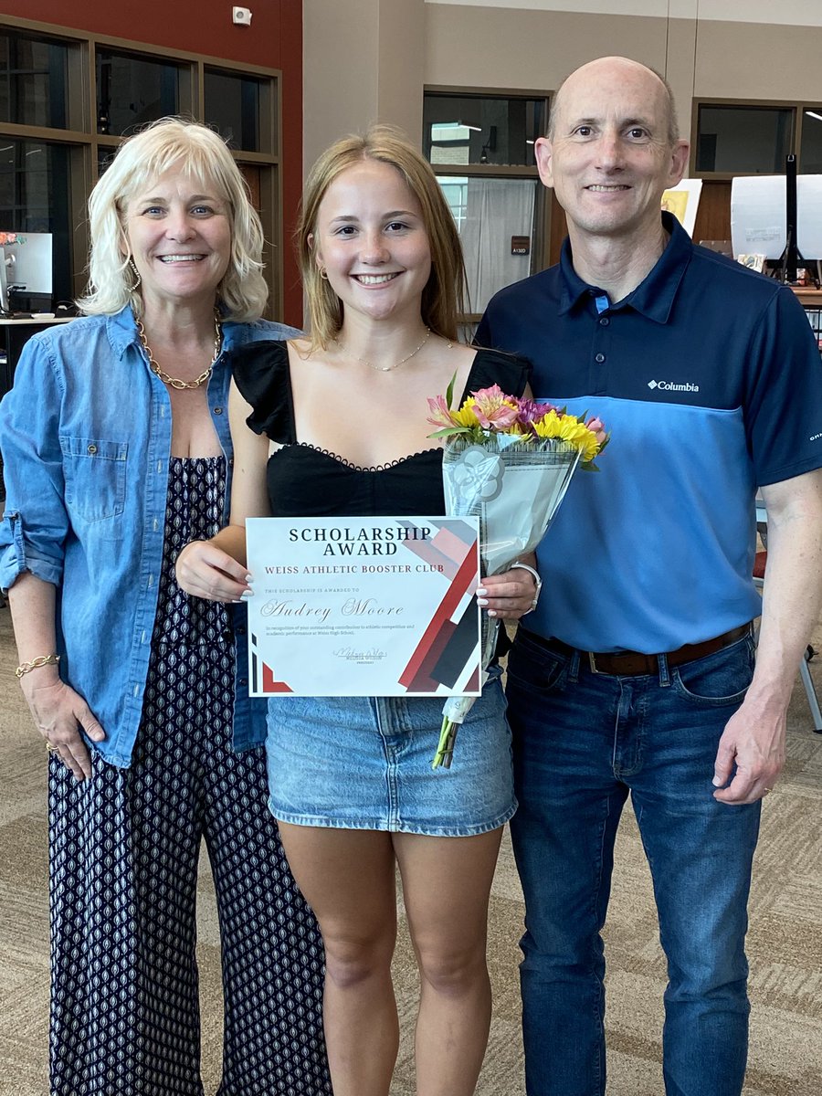 Thank you to the <a href="/Weiss_ABC/">WeissAthleticBooster</a> for recognizing Audrey with one of your scholarships!