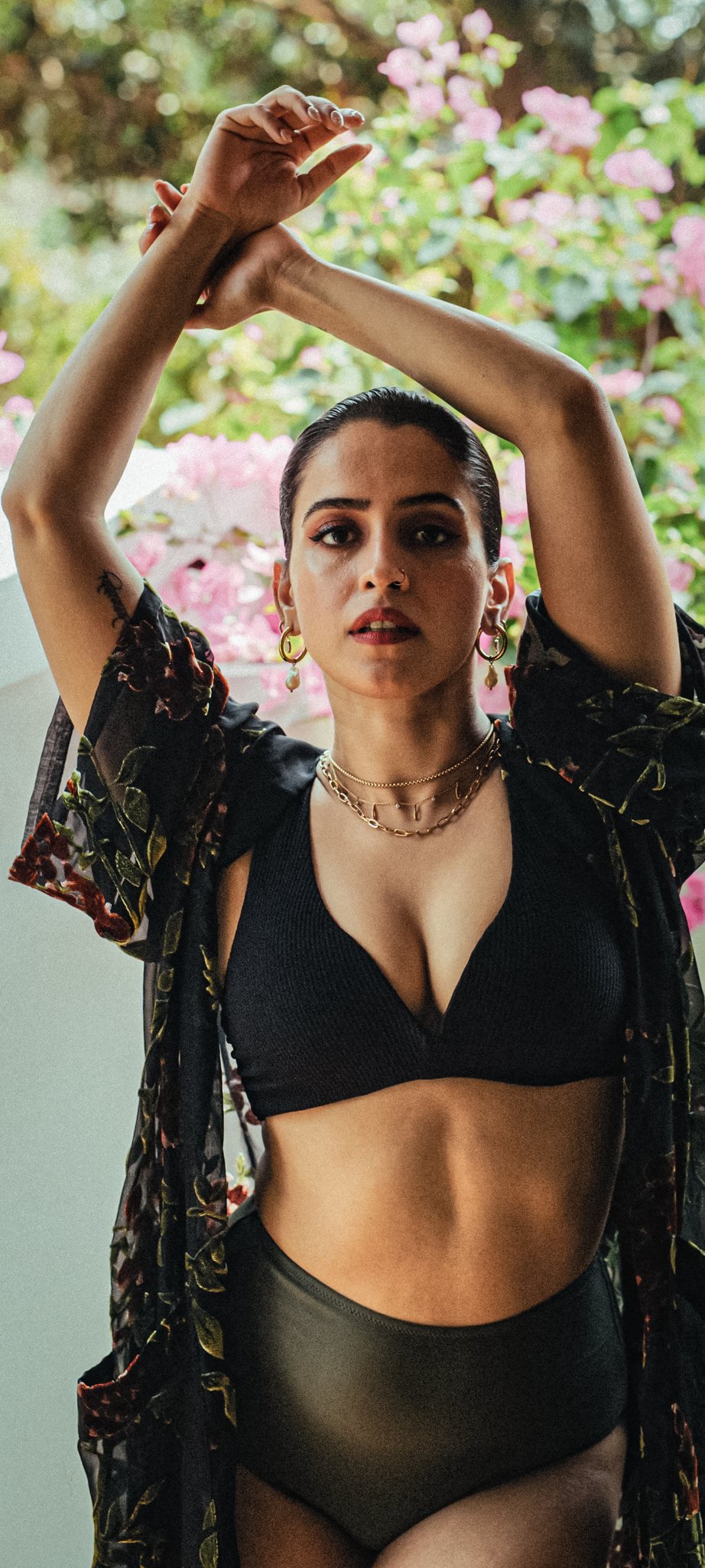 GpqX2WCbEAcEwi4?format=jpg&name=large