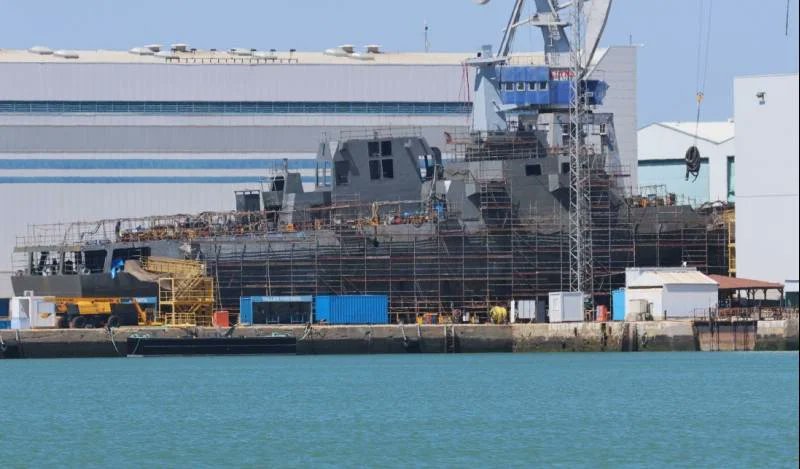 KOMARMIES's tweet image. First images of the @NavantiaOficial Avante 1800 corvette being built by #Navantia for the Royal #Moroccan Navy.

Future Moroccan #Navy 🇲🇦⚓️ Avante 1800 will be 87 meters long &amp;amp; 13 meters width, able to accommodate a crew of 60 sailors, with Anti-Aircraft/Surface/ASuW armament.