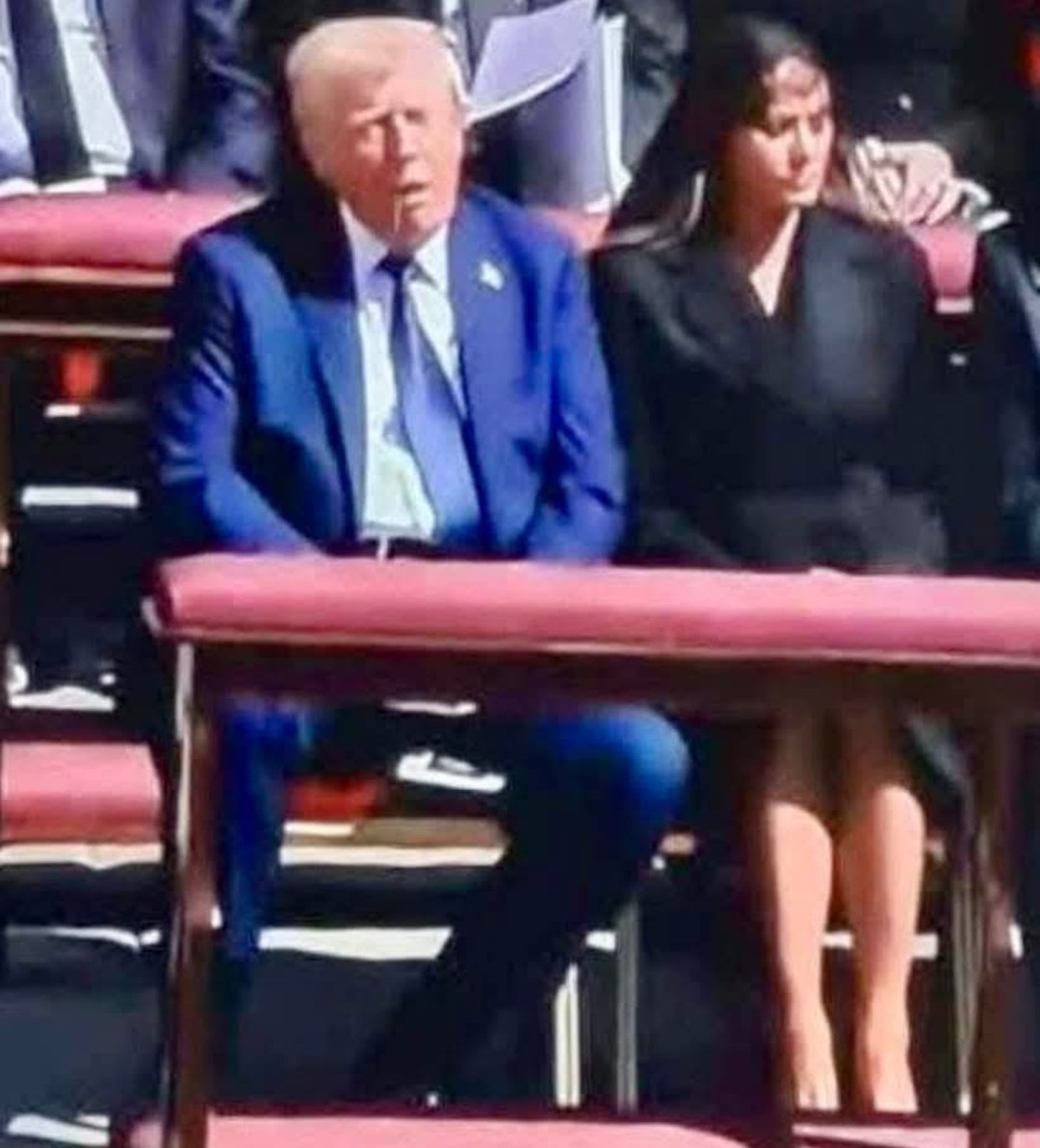 1_pittsburgh's tweet photo. @realDonaldTrump DOZING DON!! https://t.co/VsaSs3mwVg